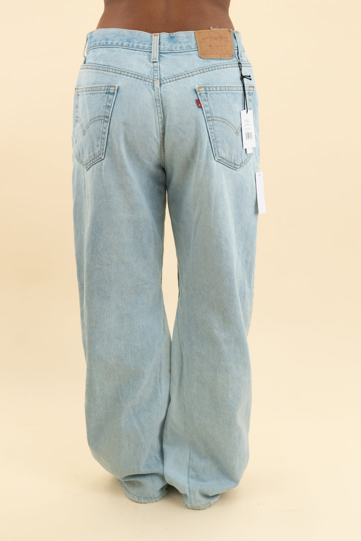 levi aligrace light wash wide leg jean (30)
