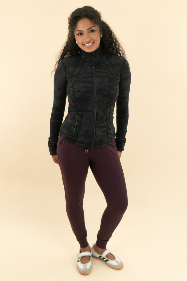 zyia active maroon joggers (xs)
