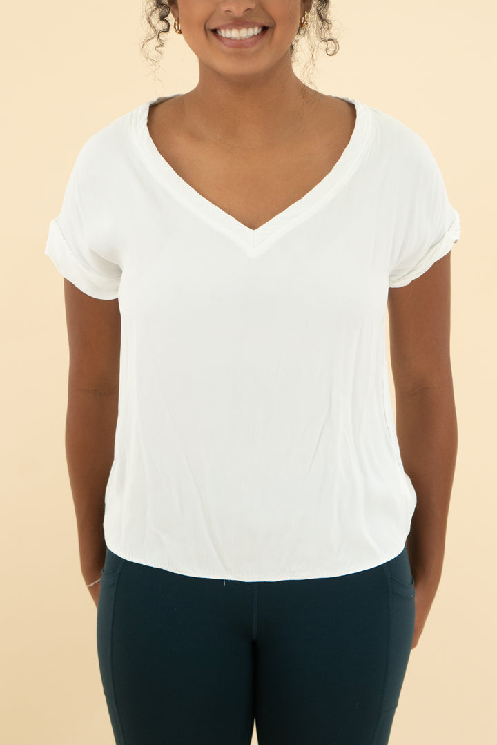 luminary fine collection white v neck blouse (s; retail $156)