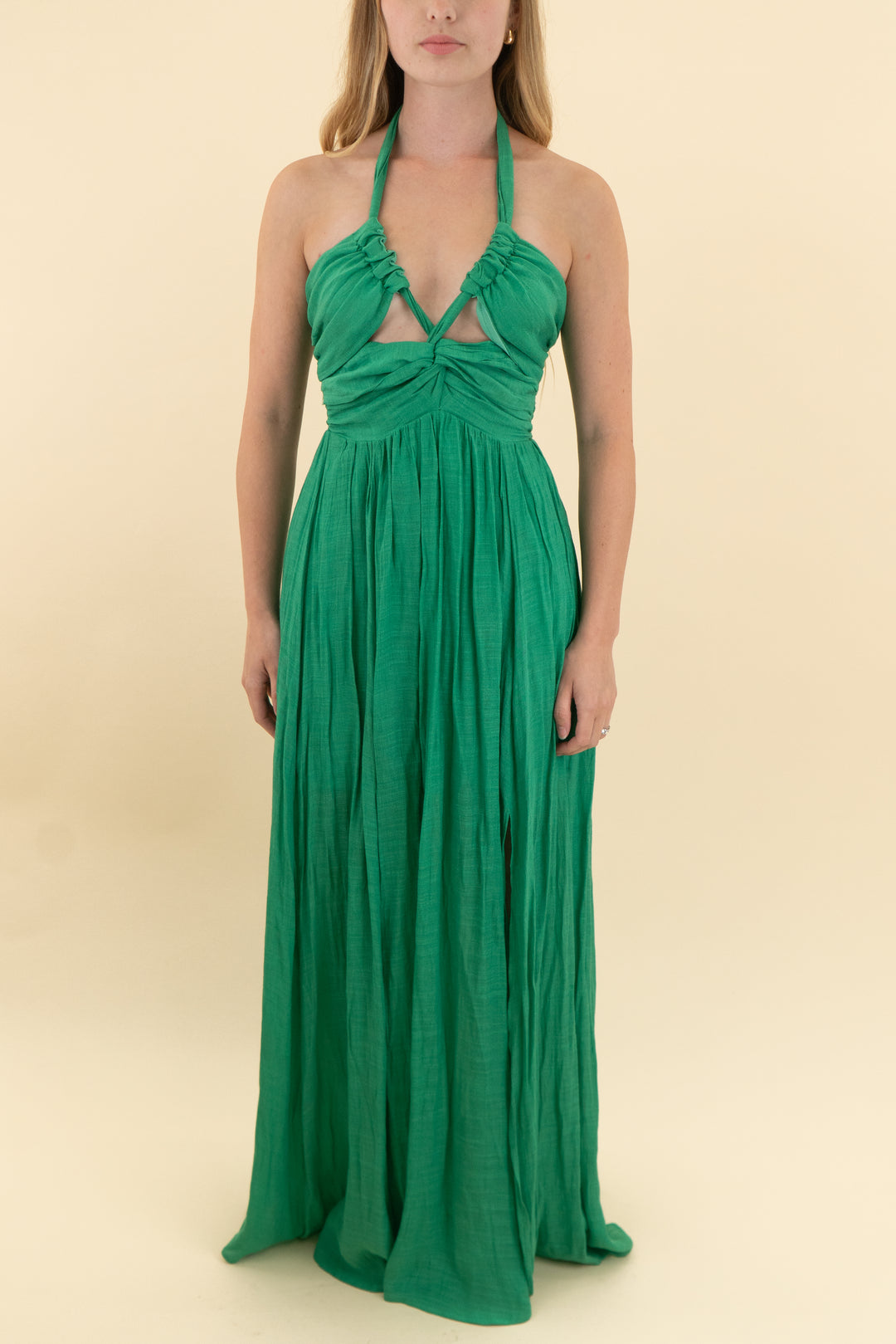 aakaa kelly green halter maxi nwt (xs)