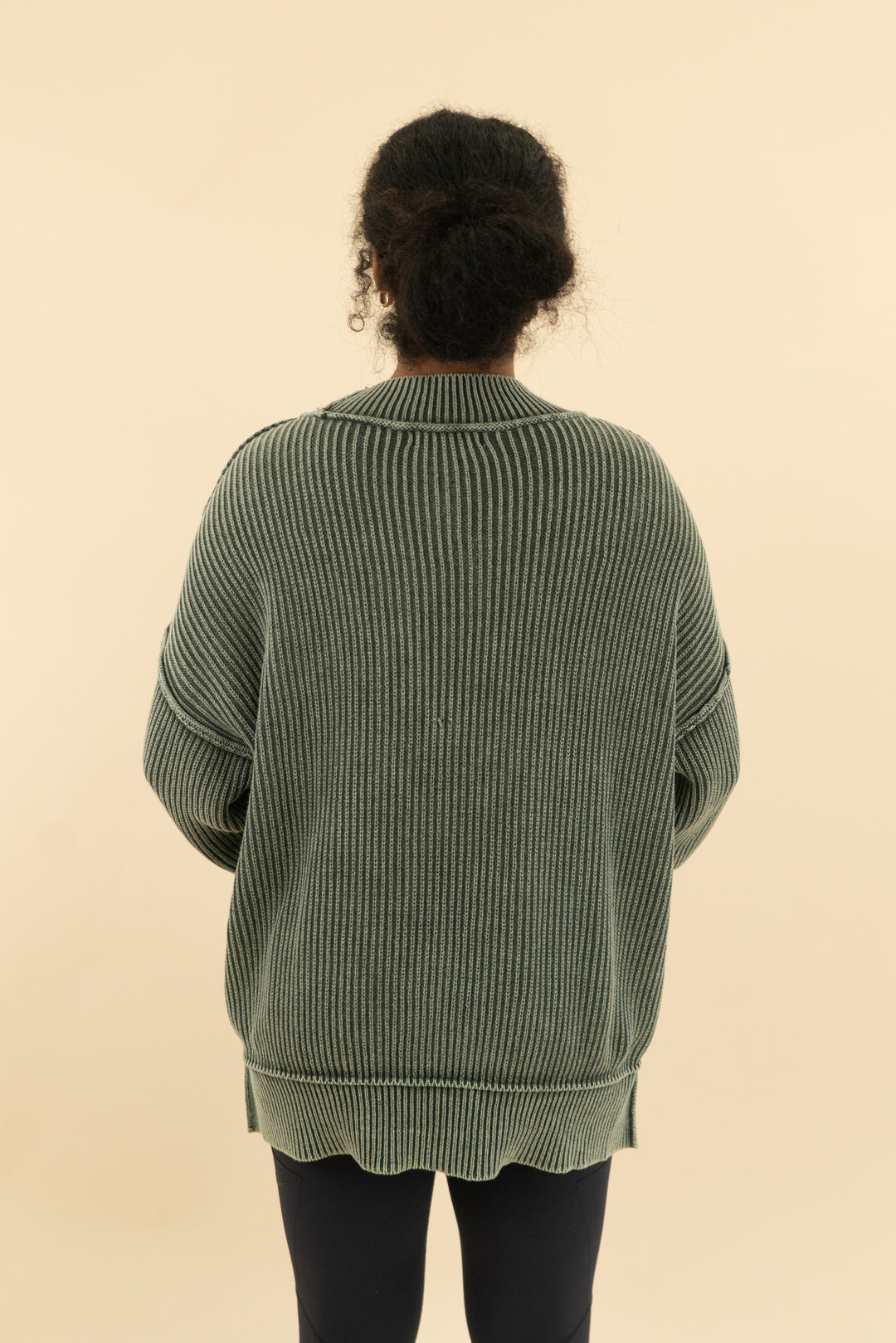 zenana green sweater (l)