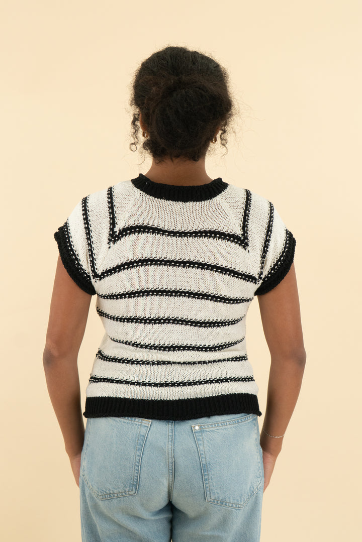 democracy black and white crochet top (xs)