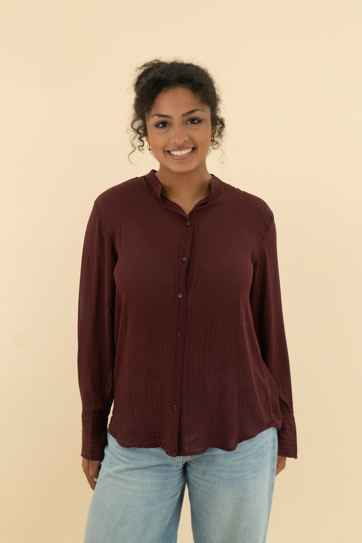 maroon sheer button down blouse (m)
