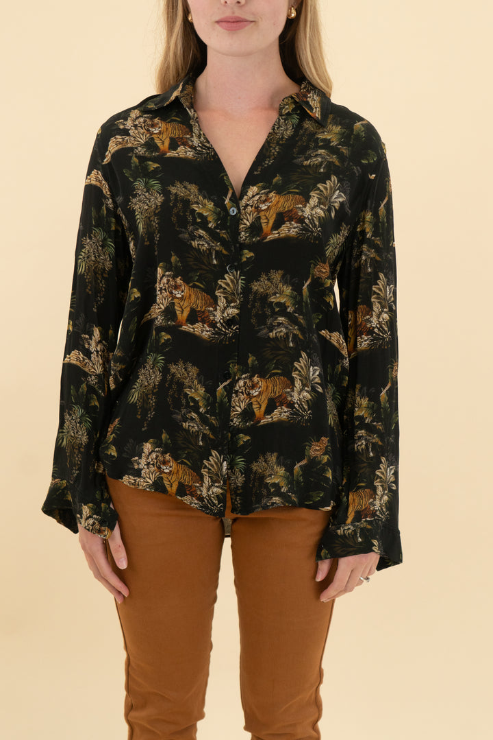 l'agence Black Nina Tiger Print Silk Blouse (xs; retail $390)