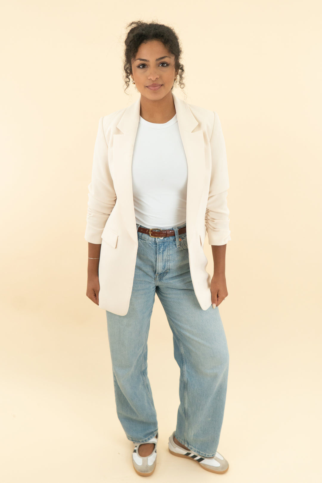 gianni bini cream cinched sleeves blazer (2)