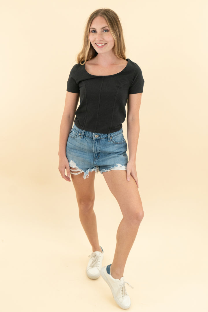 kancan medium wash denim shorts (s)