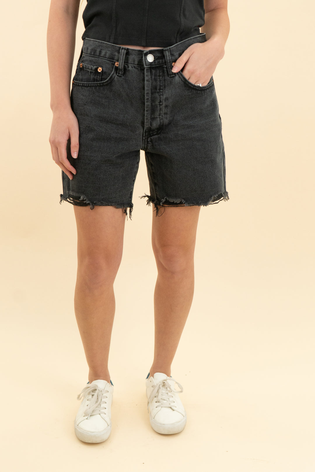 signature 8 black denim shorts (s)