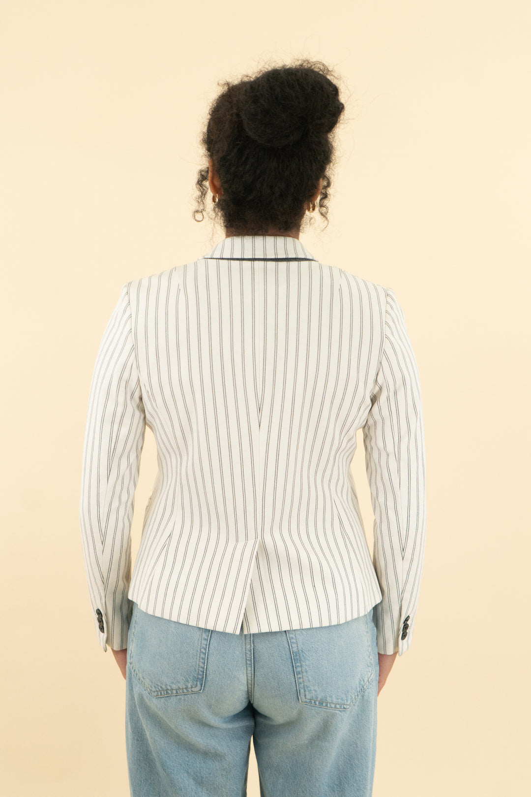 banana republic white and black striped blazer (4)
