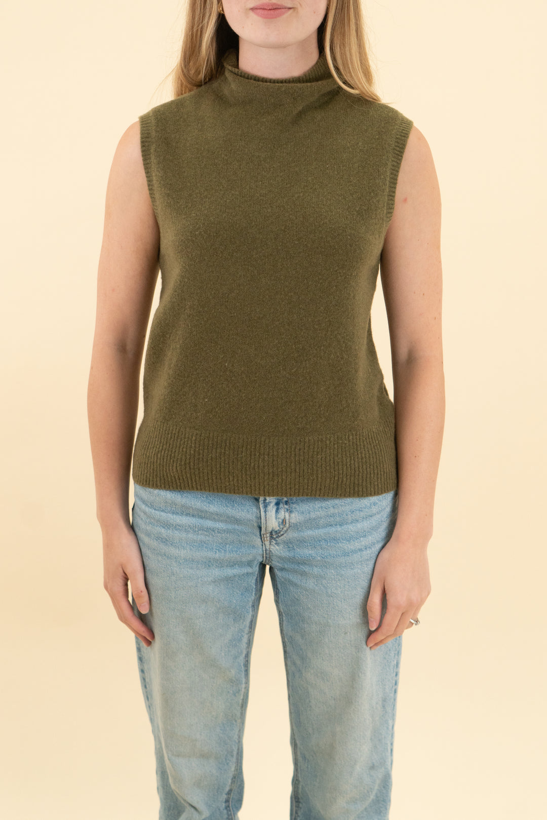 abercrombie & fitch merino wool blend olive green sweater tank (xs)