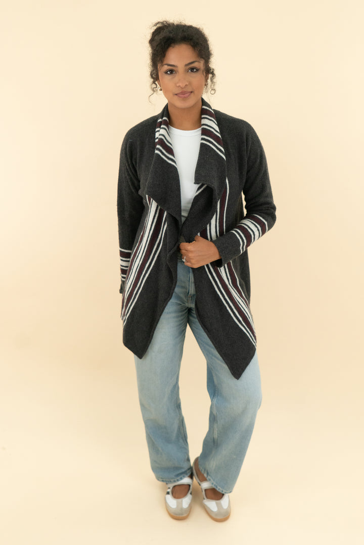 eddie bauer grey patterned cardigan (s)