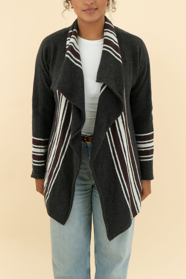eddie bauer grey patterned cardigan (s)