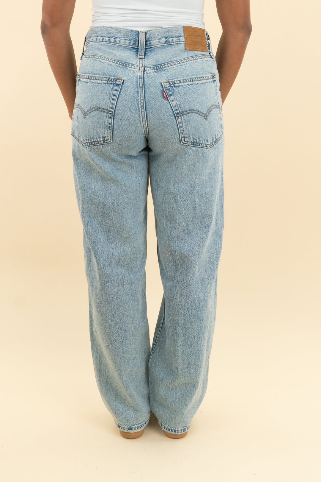 levi baggy dad light wash jean (28)