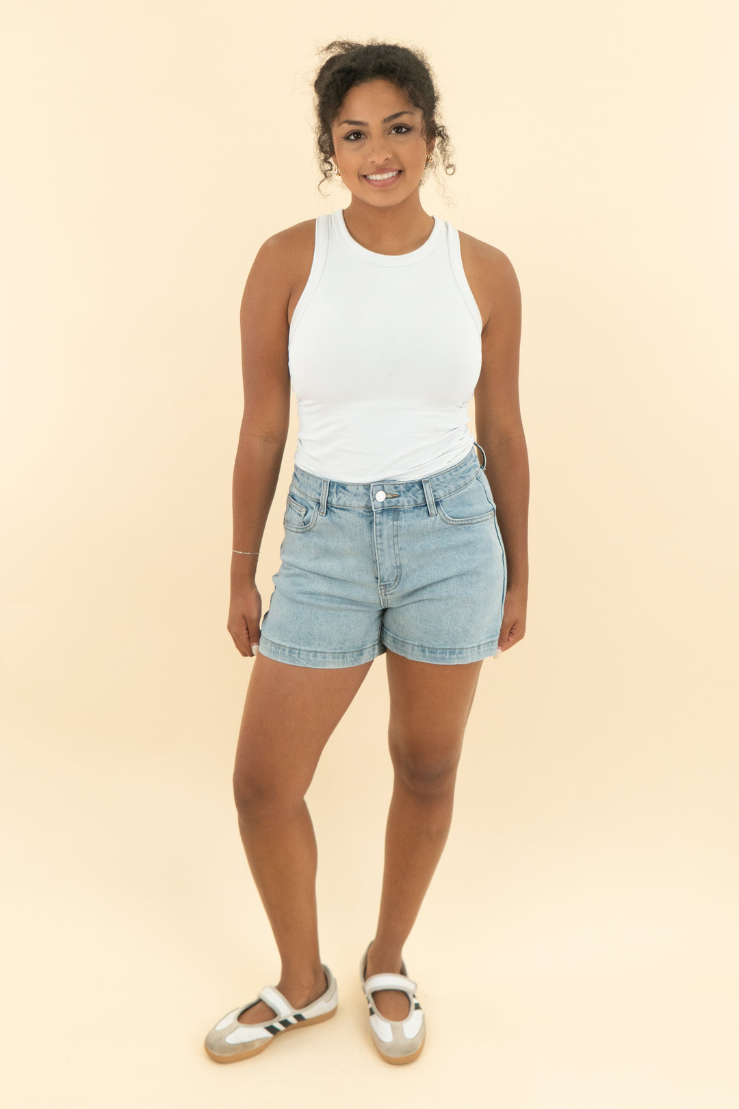 pink lily light wash denim short (28)