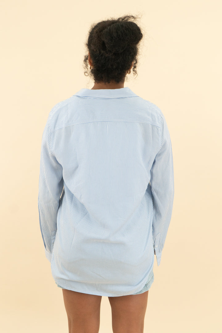 babaton blue and white seersucker button up (m; retail $68)