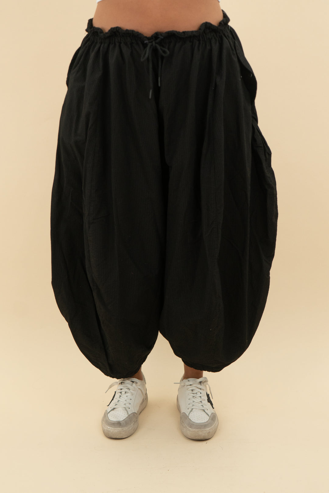 free people movement black flare balloon pant NWT (m)