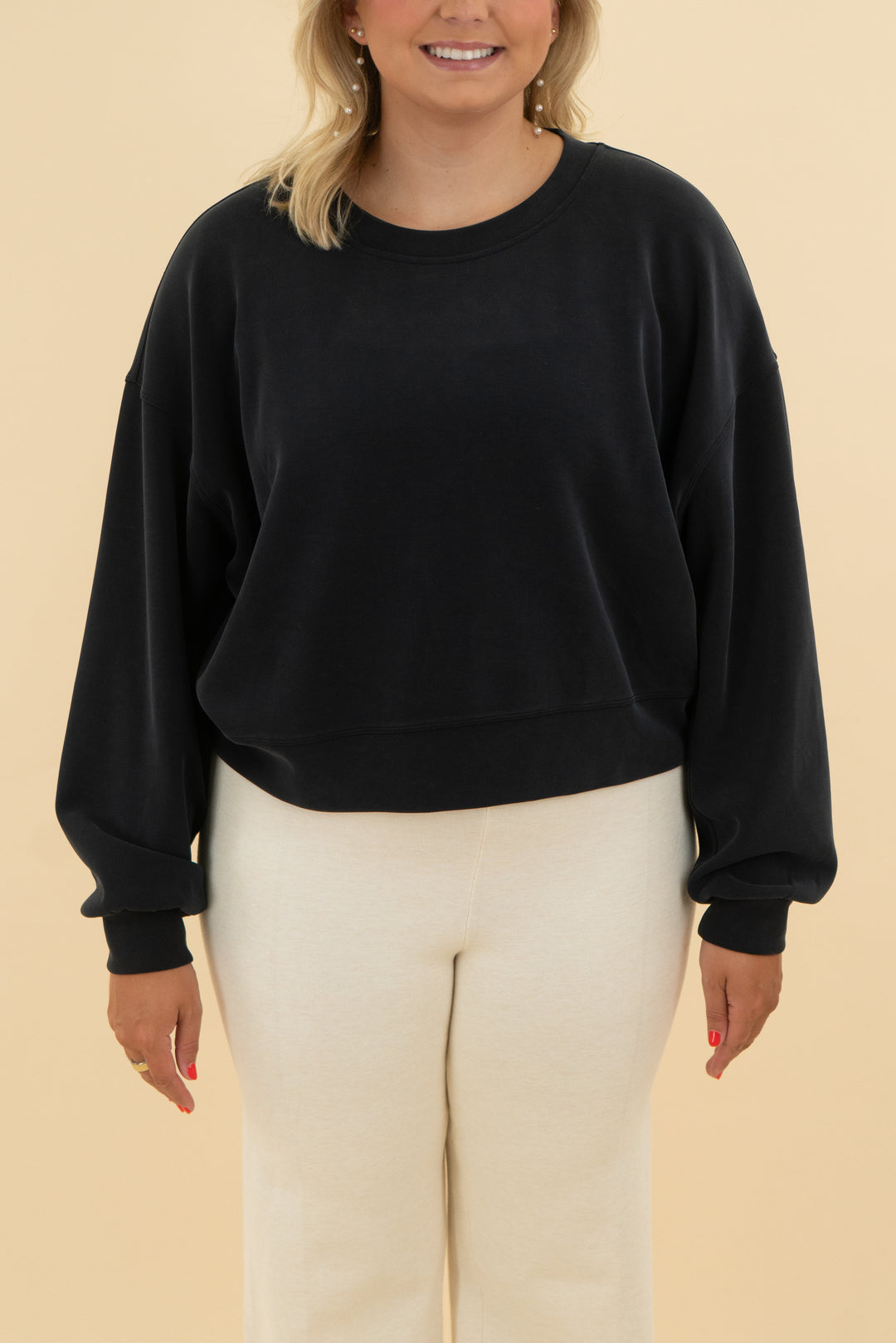 lululemon black crewneck (l)