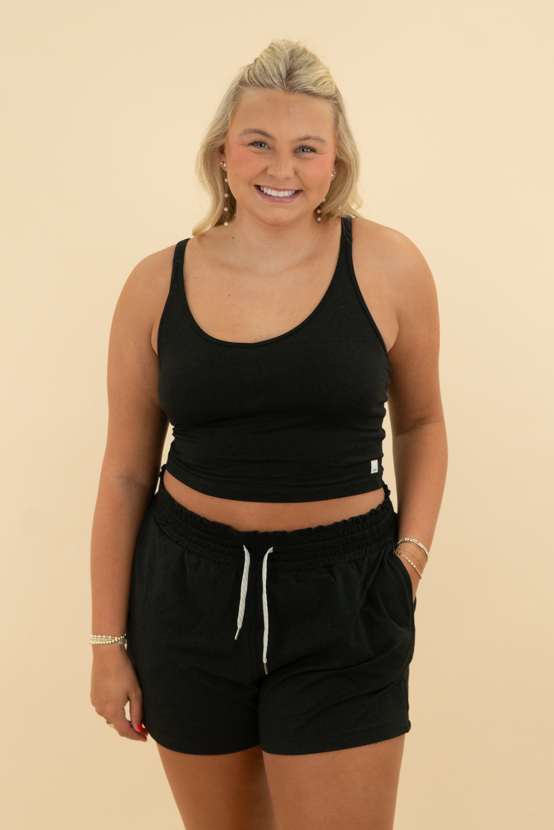 vuori black strappy tank (xl)