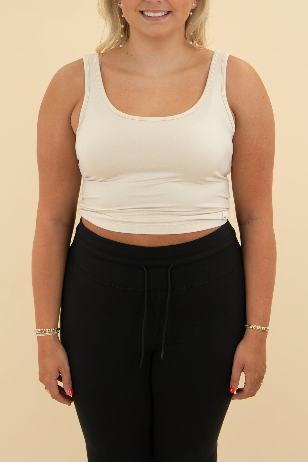 vuori cream tank (l)