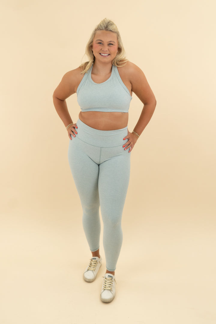 vuori light blue sports bra (l)