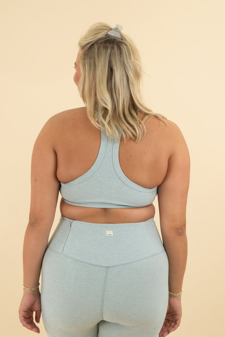 vuori light blue sports bra (l)