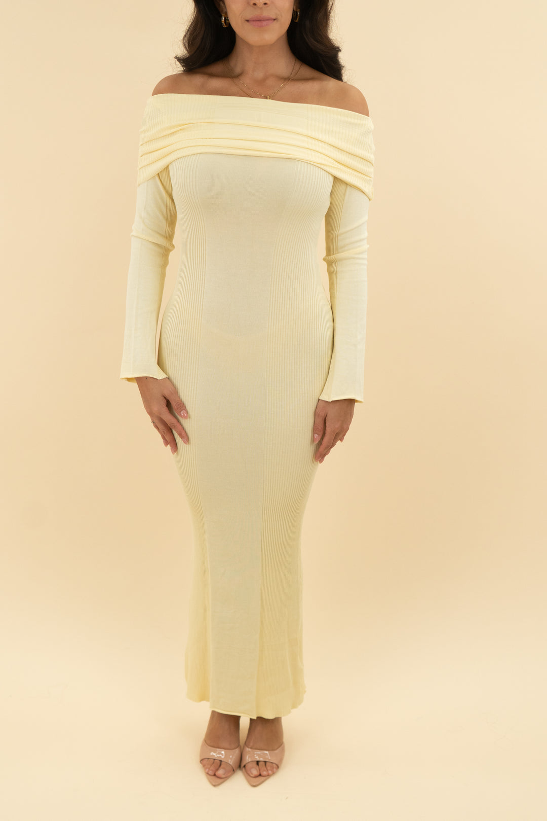 pale yellow long sleeve maxi (s)