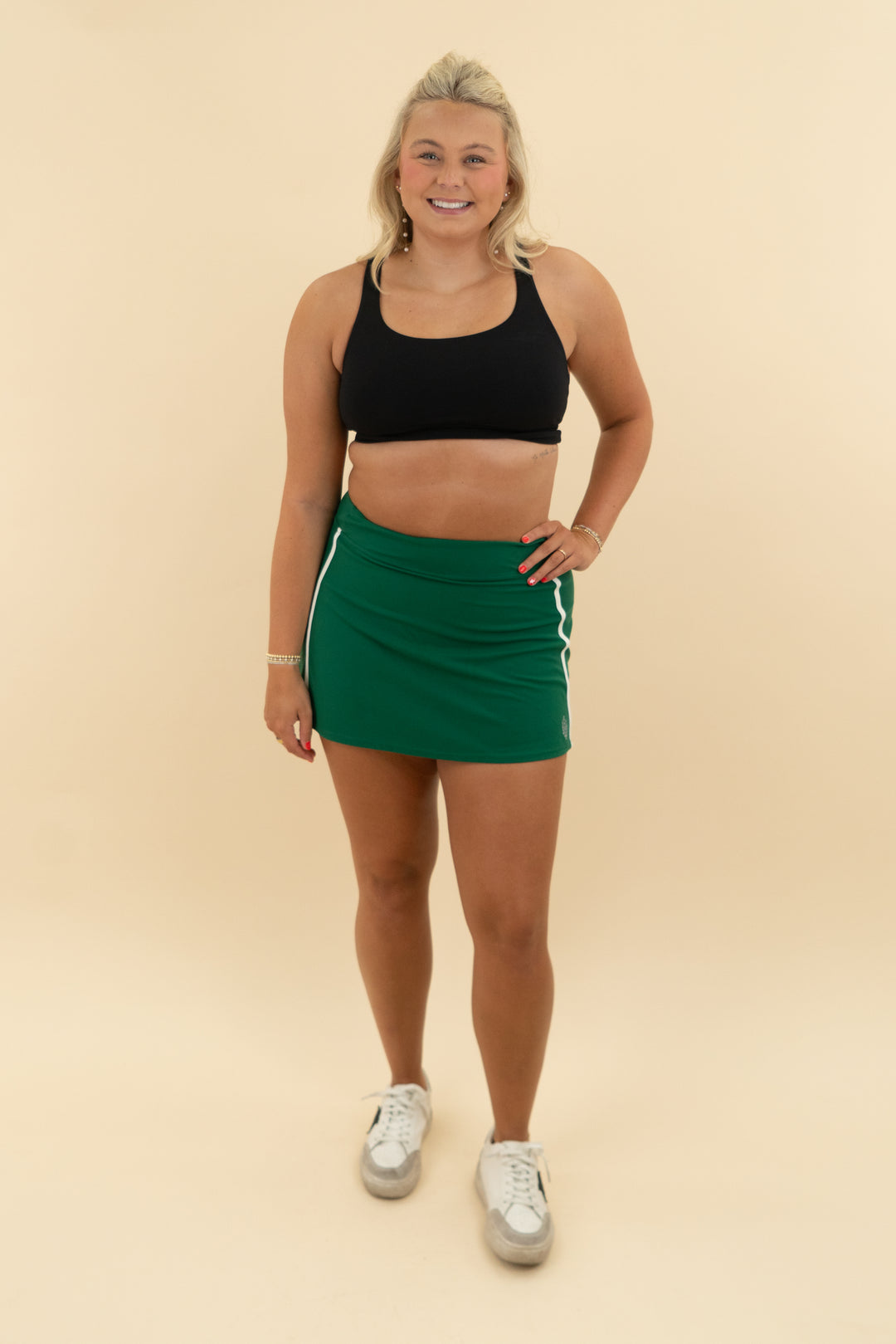 lululemon black criss cross sports bra (m)
