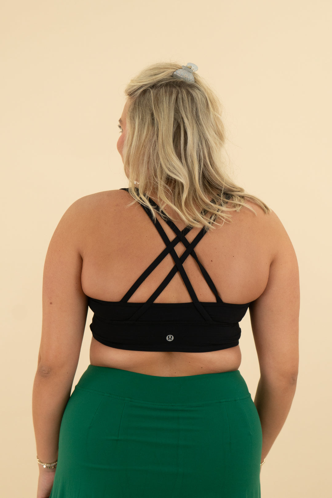 lululemon black criss cross sports bra (m)