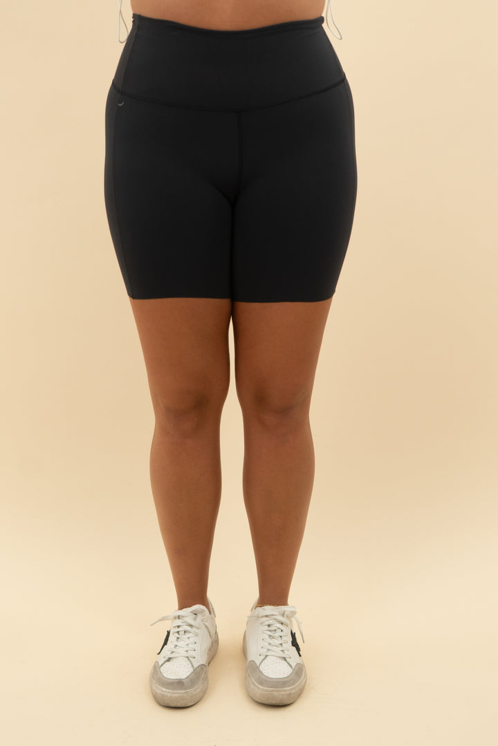 left on friday biker shorts (l)