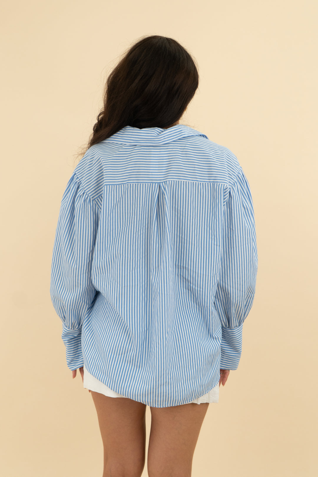 boohoo blue pinstripe button up top (10; retail $62)