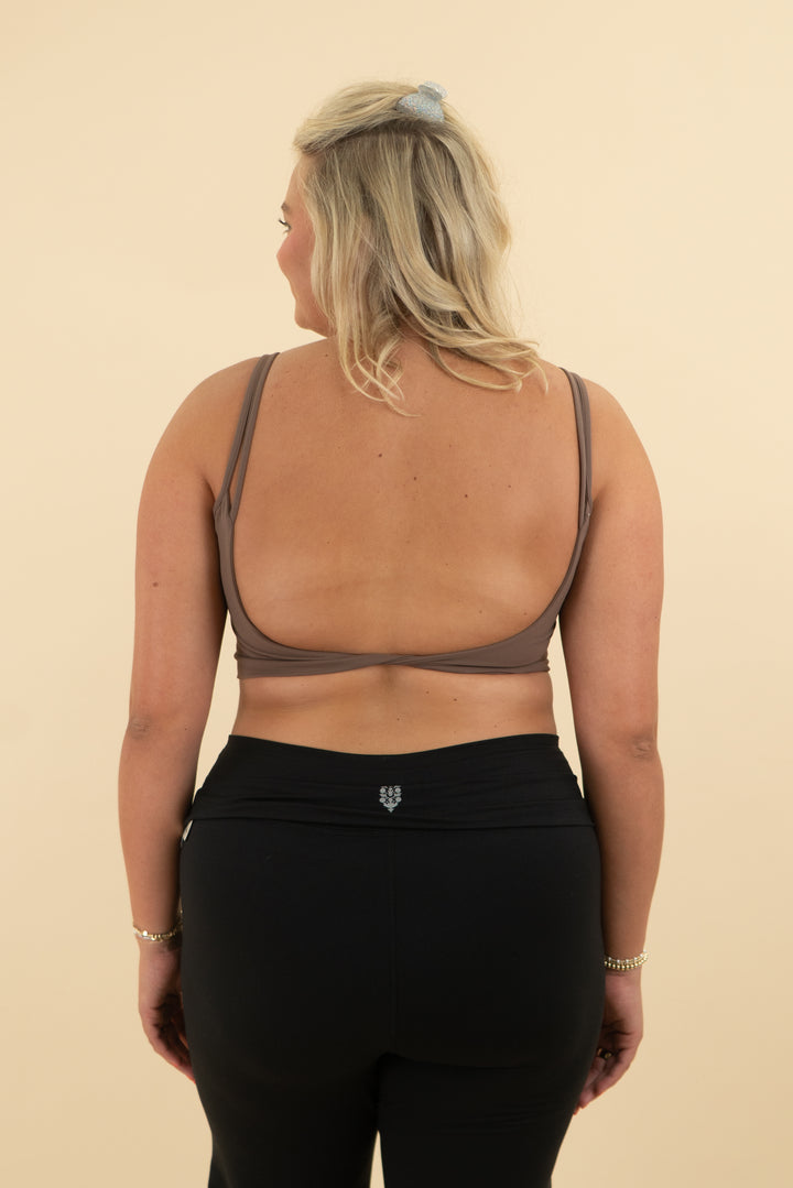 brown twist back sports bra (l)