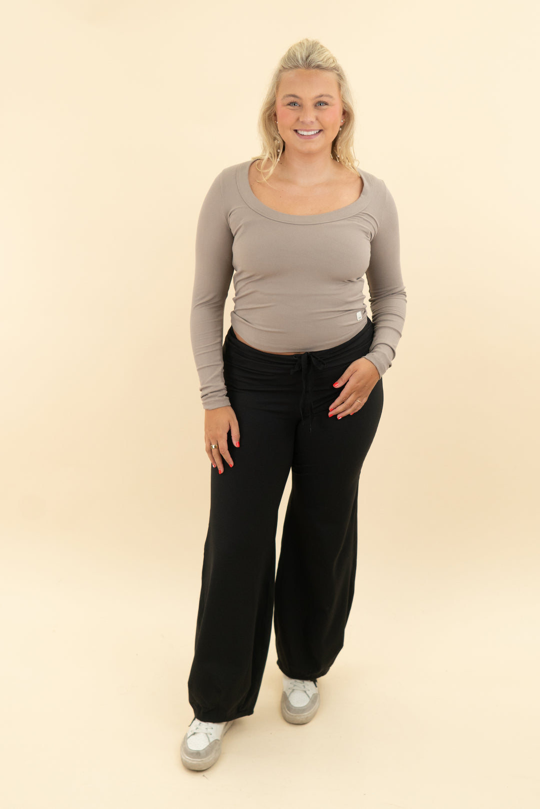vuori taupe scoop ribbed long sleeve top (l; retail $68)