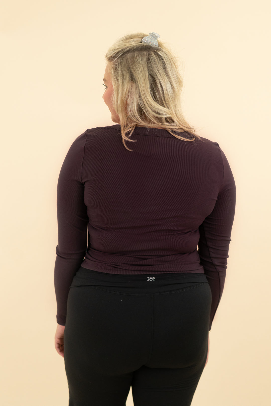 vuori sangria scoop ribbed long sleeve nwt (l; retail $68)