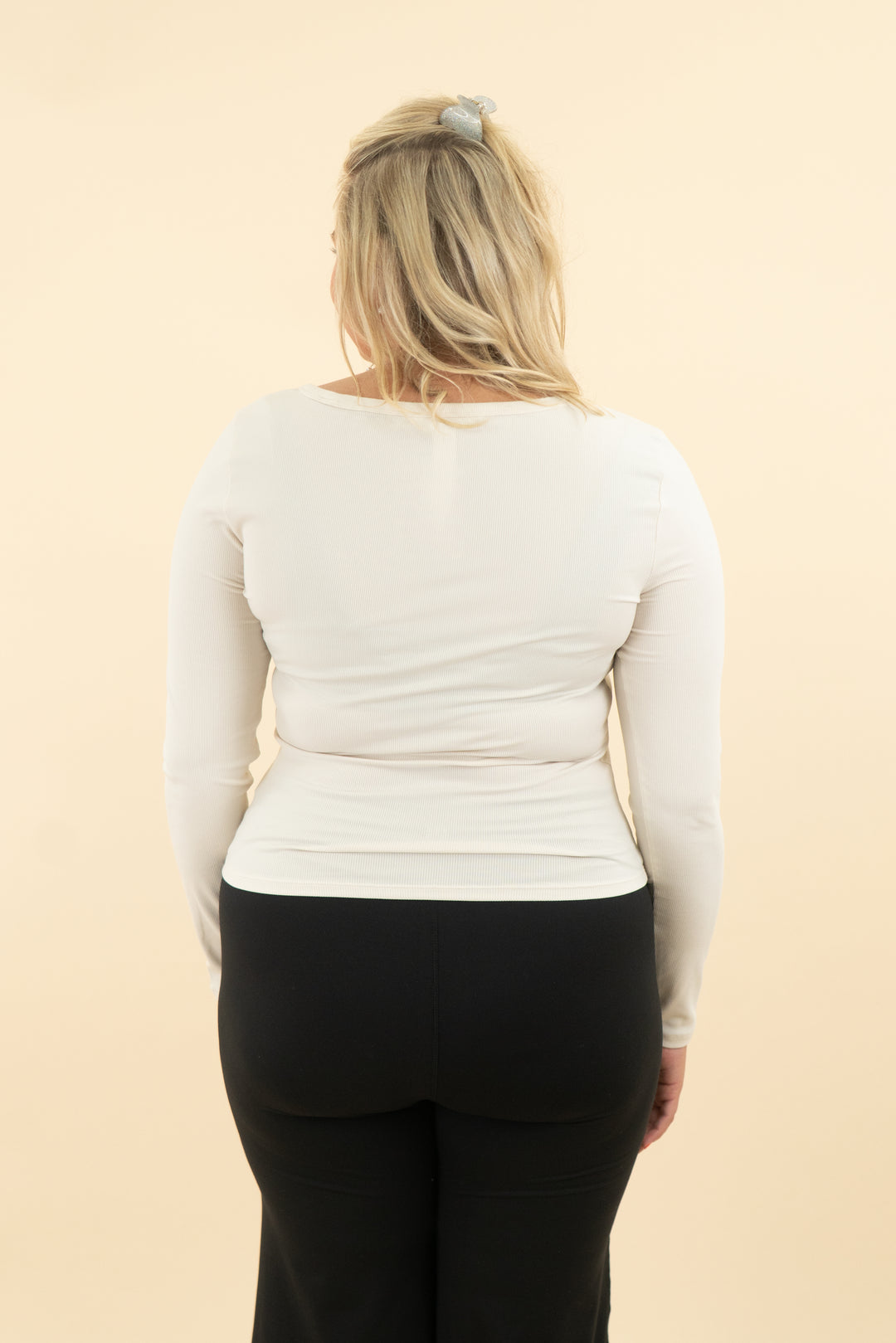 athleta cream ribbed long sleeve top (m; retail $65)