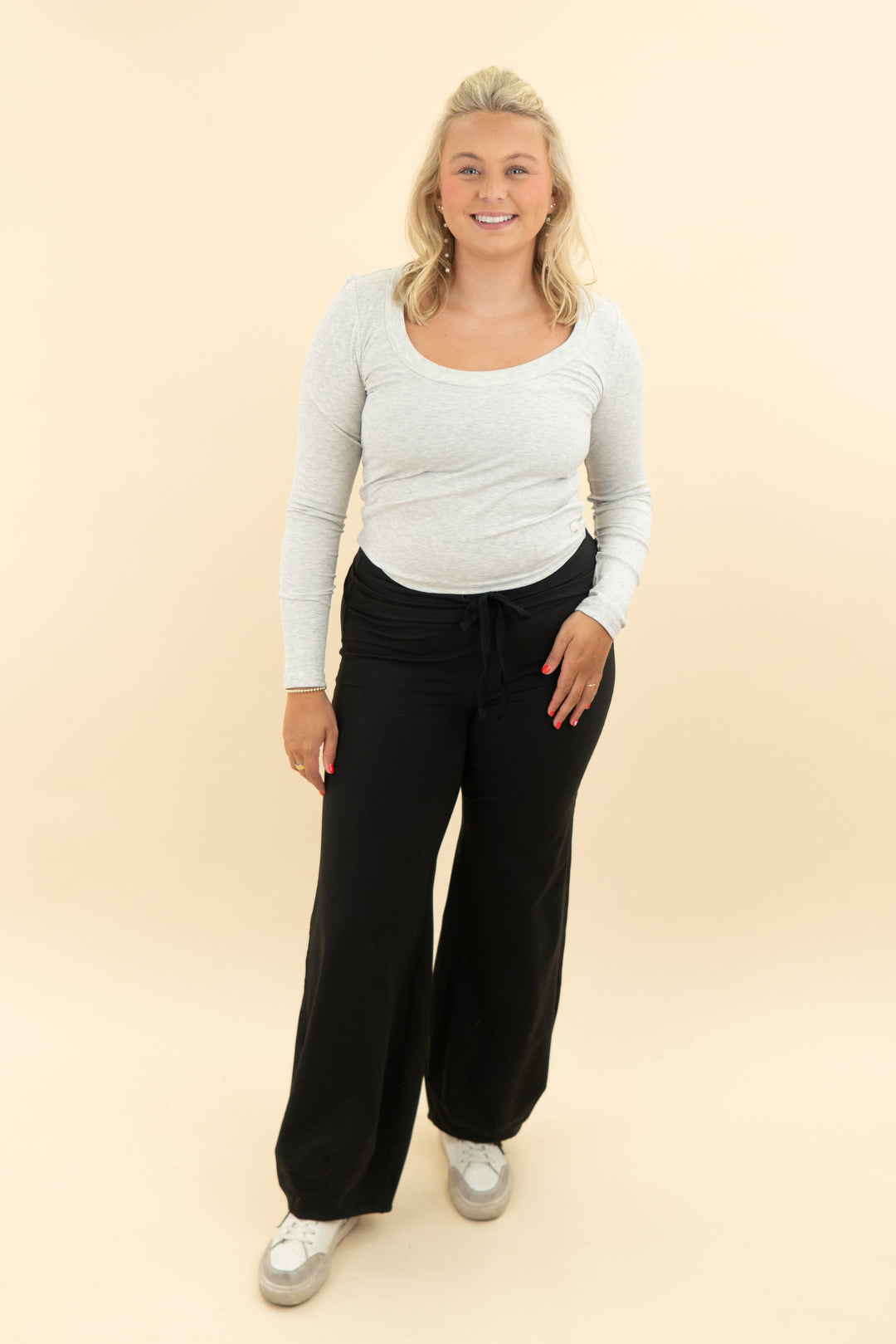 vuori light grey scroop ribbed long sleeve (l; retail $64)