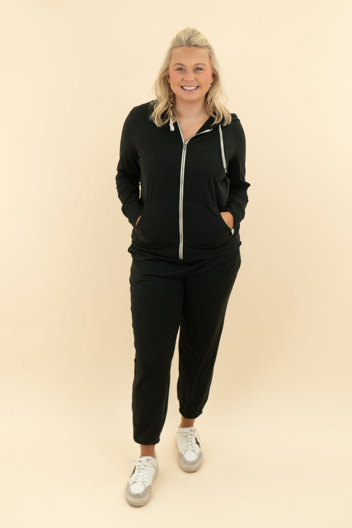 vuori black zip up jacket and pant set (xl)