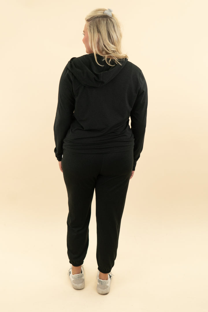 vuori black zip up jacket and pant set (xl)