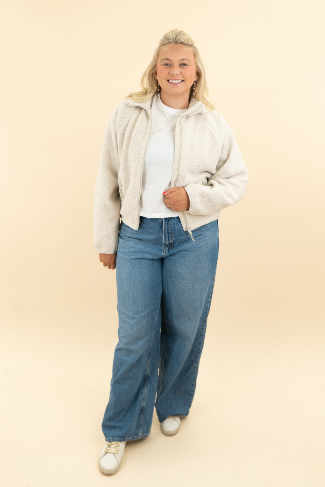 vuori cream sherpa zip up jacket (m)