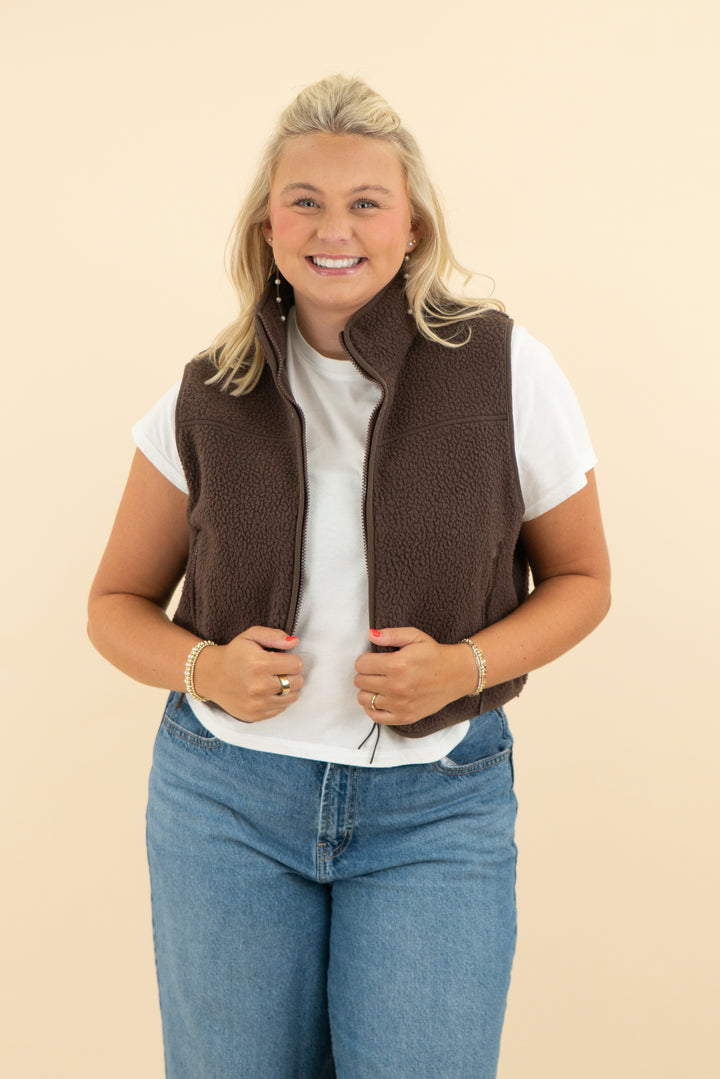 vuori brown sherpa vest (l)