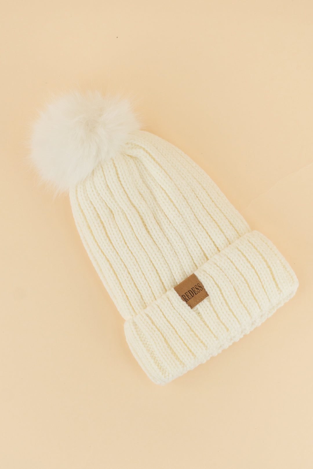 redness cream beanie (os)