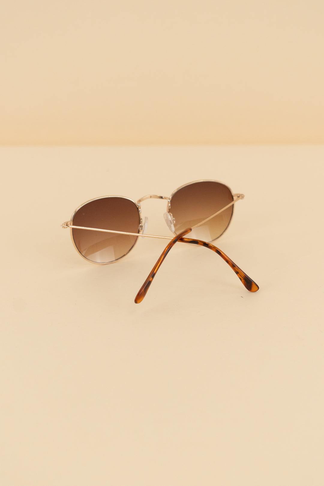 round aviator gold sunglasses tortoise back (os; retail $45.60)