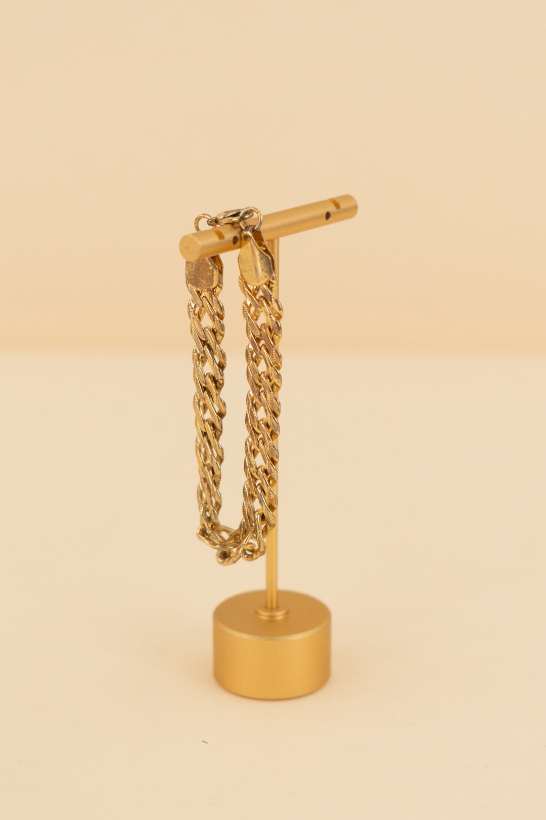 gold chunky chain bracelet (os; retail $90)