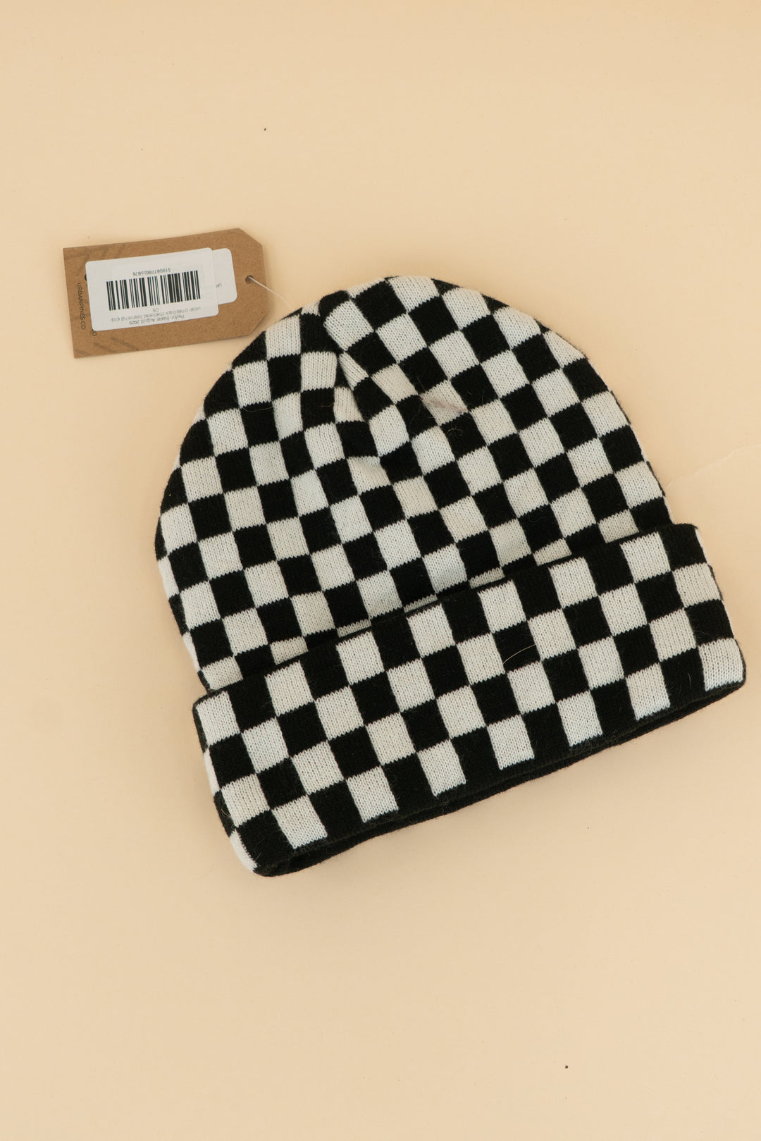 urban pines black checkered beanie hat (os)