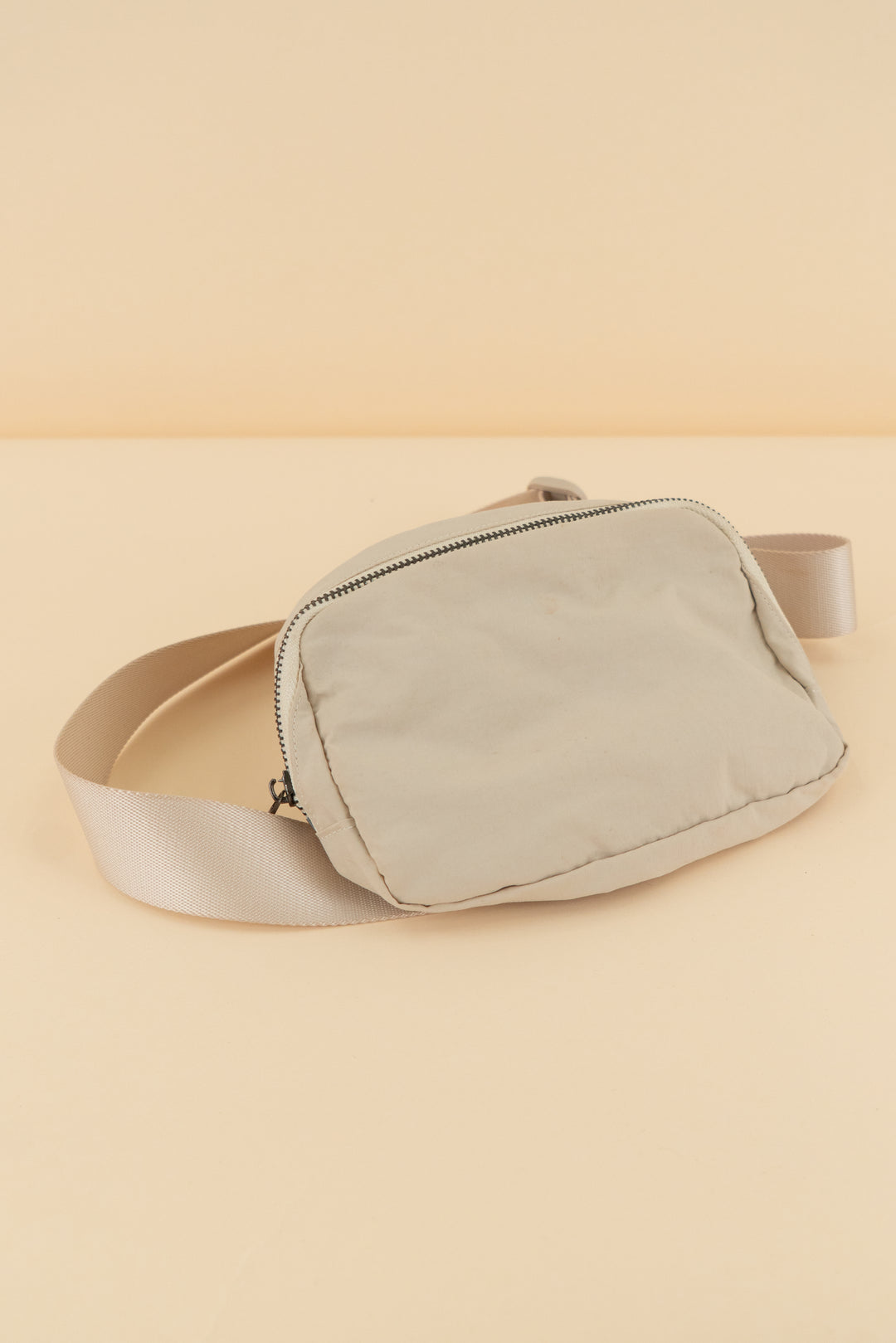 cream belt bag (os)