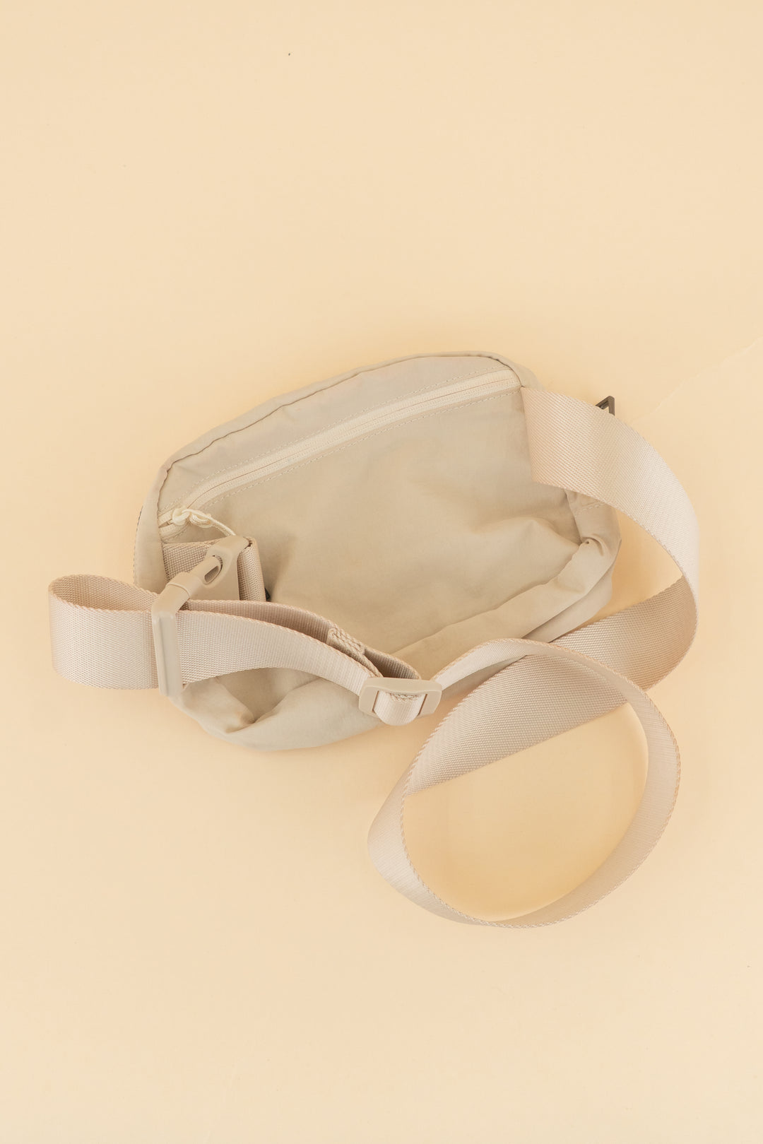 cream belt bag (os)