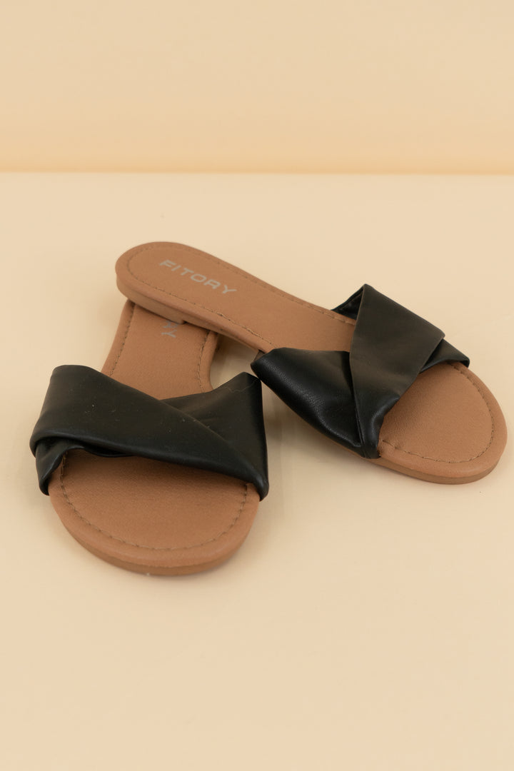 fitory Tina  Simple Flat Slides sandals black (8; retail $45.99)