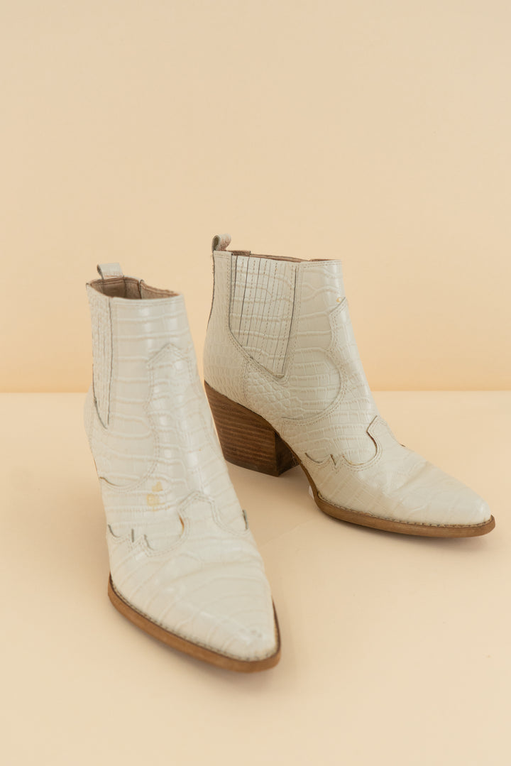 Sam Edelman Winona White Crocodile Booties (7.5; retail $180)