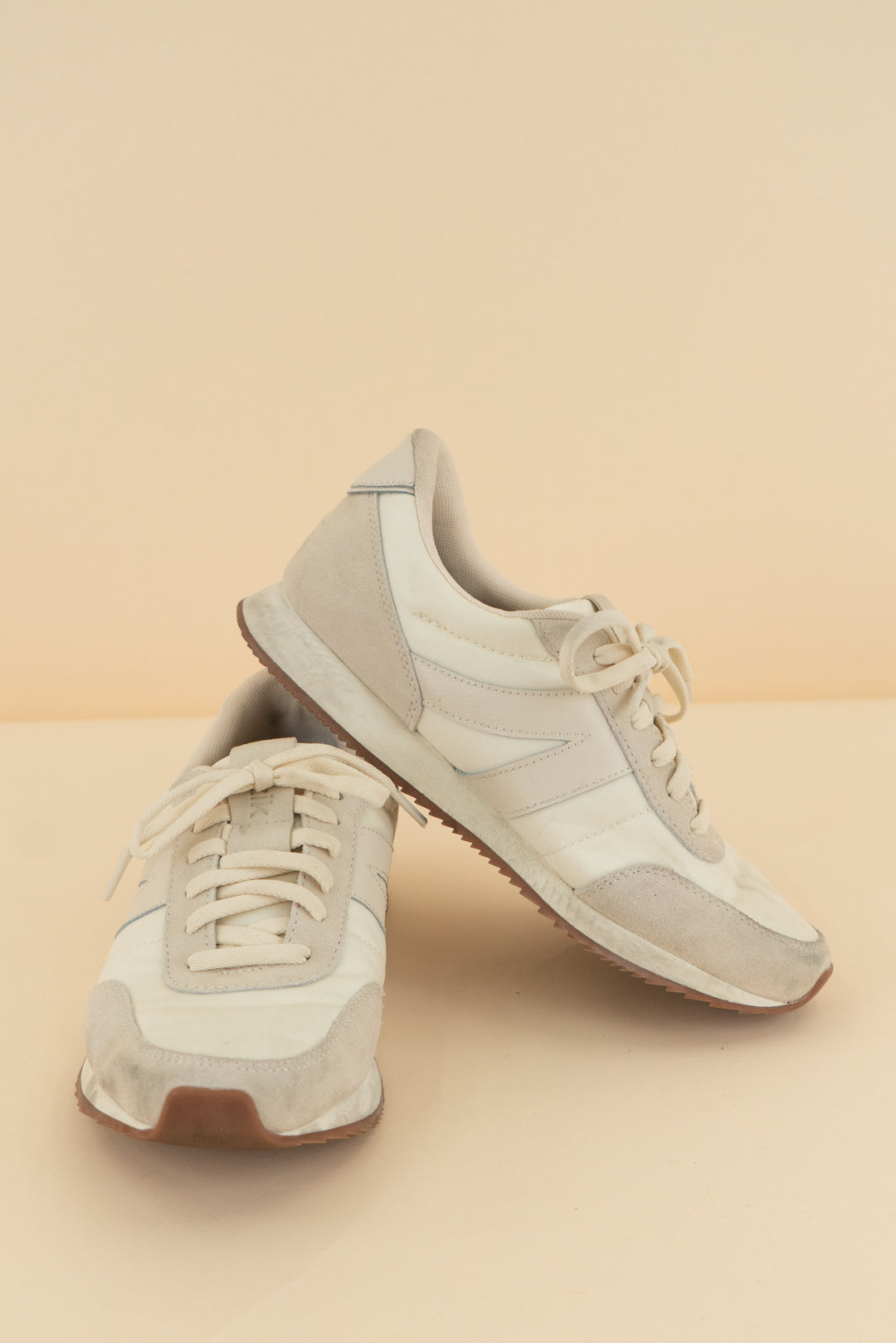 kizik Milan bone sneakers (7; retail $119)