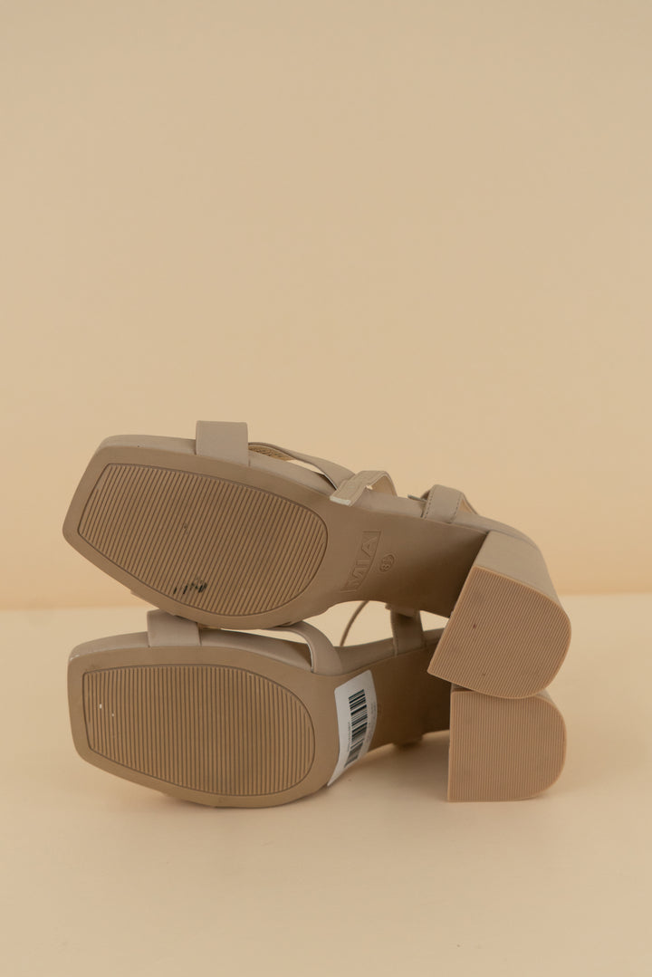 mia tan chunky heel (8.5)
