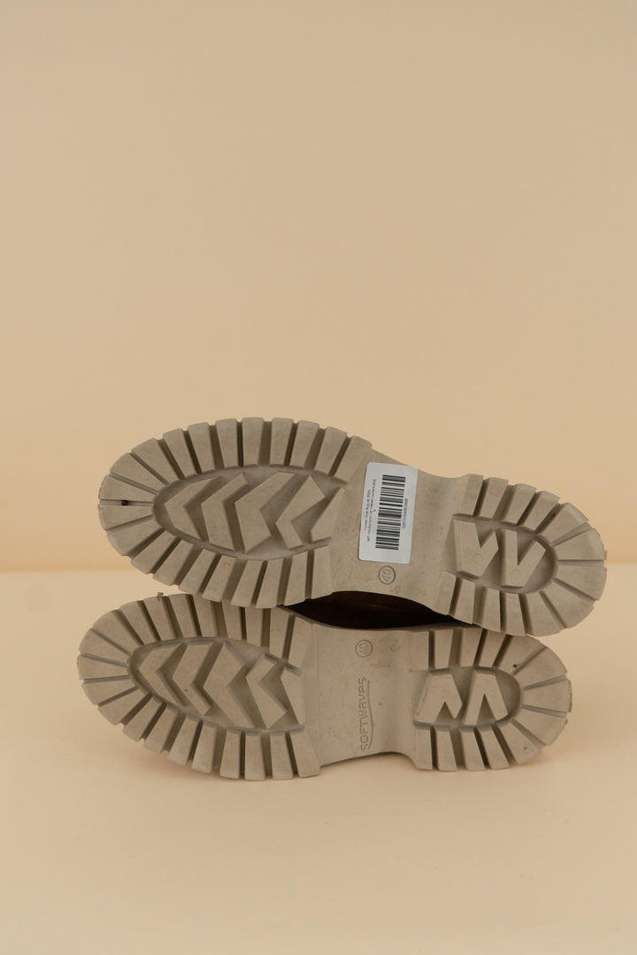 soft waves caramel heeled loafers (40)