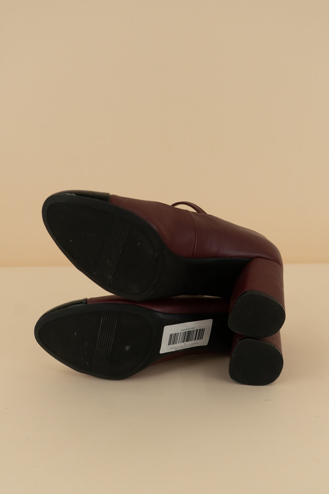 naturalizer red with black toe heel (9)